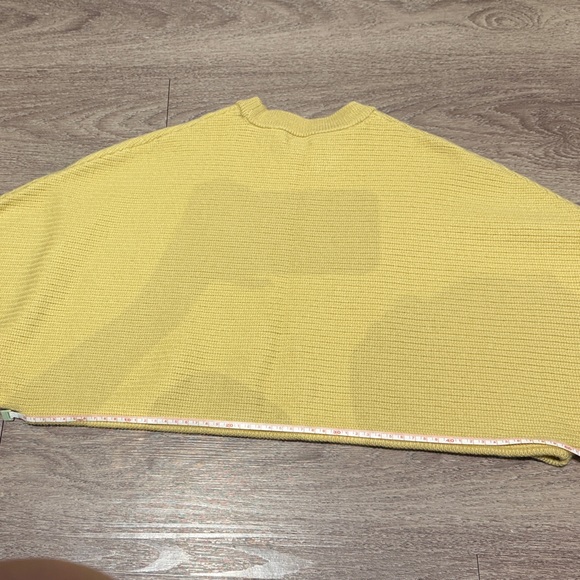 Wilfred Yellow Cropped Sweater - Picture 5 of 6